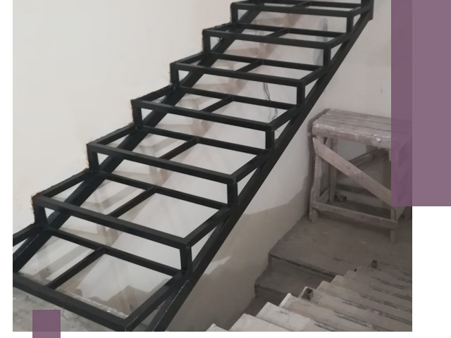 Демонтаж лестниц на металлокаркасе в Чехове: быстрый вывоз и разбор