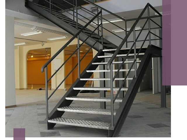 Лестницы для офиса в Чехове: изготовление, монтаж, демонтаж