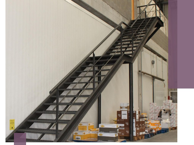 Лестницы для производства в Чехове — изготовление и монтаж