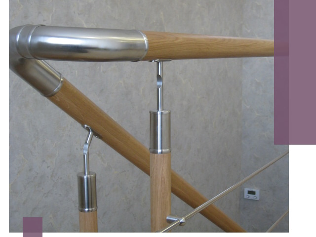 Комбинированные перила на заказ в Чехове — монтаж и производство