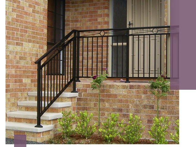 Уличные перила из металла под ключ в Чехове