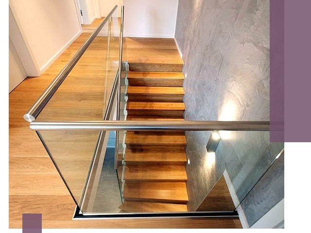 Перила для лестницы в доме — изготовление и монтаж в Чехове