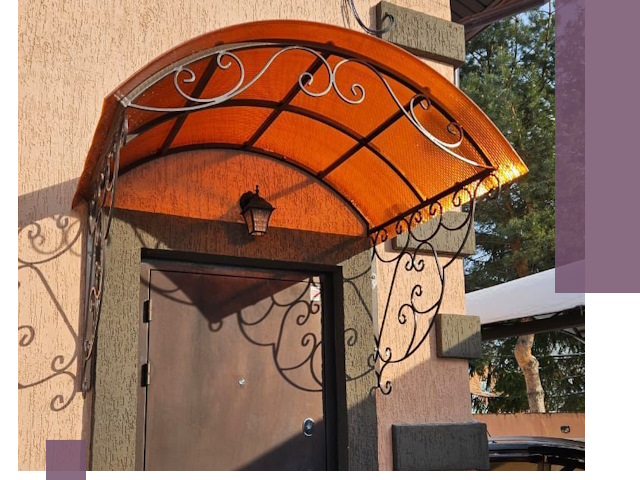 Демонтаж козырьков в Чехове быстро и безопасно